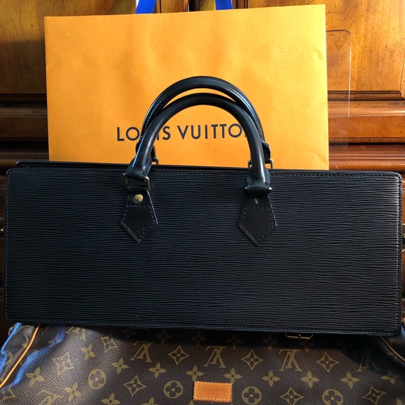 Louis Vuitton Handbags - Louis Vuitton Triangular Sac Epi Leather Noir